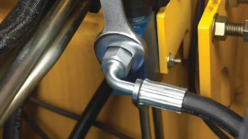 how to put fittings on hydraulic hose