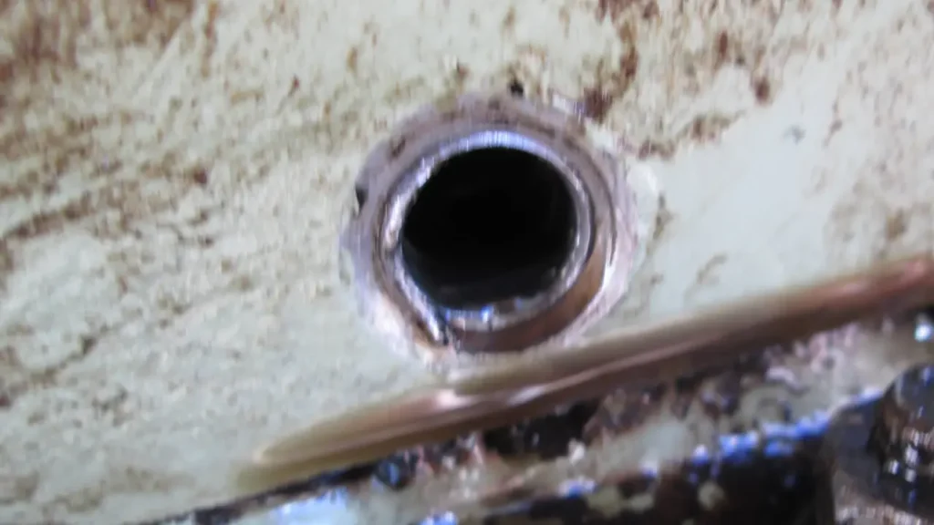how to remove broken pipe thread