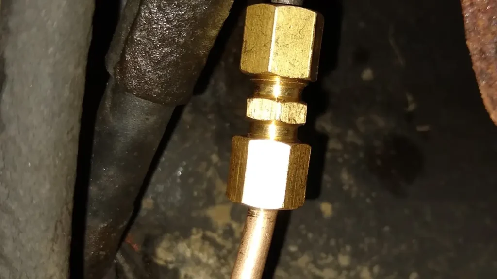 how to use compression fittings on brake lines